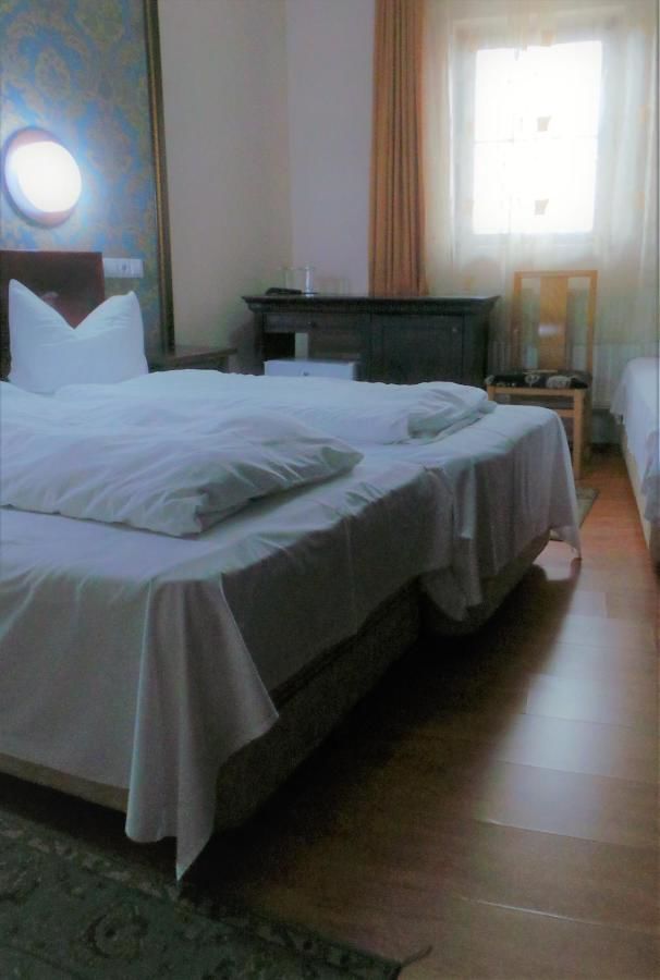 Отель Hotel Sonne Сибиу