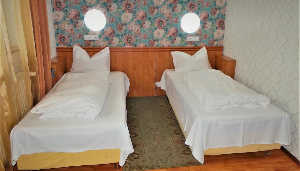 Отель Hotel Sonne Сибиу