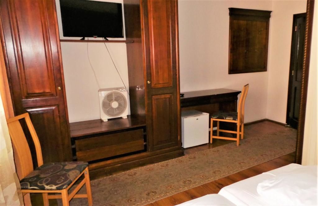 Отель Hotel Sonne Сибиу