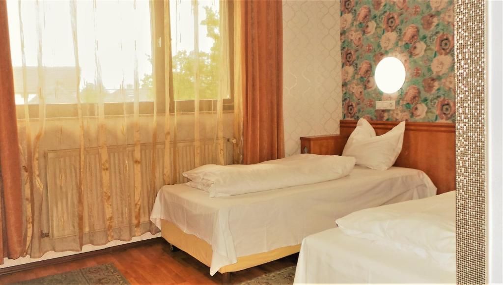 Отель Hotel Sonne Сибиу
