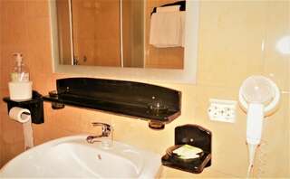 Отель Hotel Sonne Сибиу Двухместный номер с 2 отдельными кроватями-35